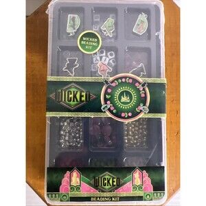 Wicked Beading Kit Elphaba Assorted Charms/Alphabets - Bracelet Making‎ -